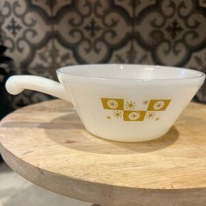 Vintage Fire King Milk Glass Handled Soup Bowl w/Atomic Starburst Pattern- EUC